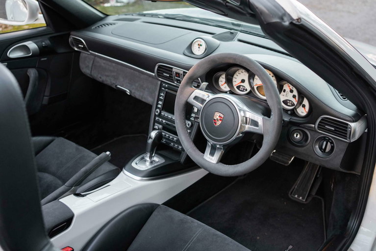 Porsche 997.2 Carrera GTS