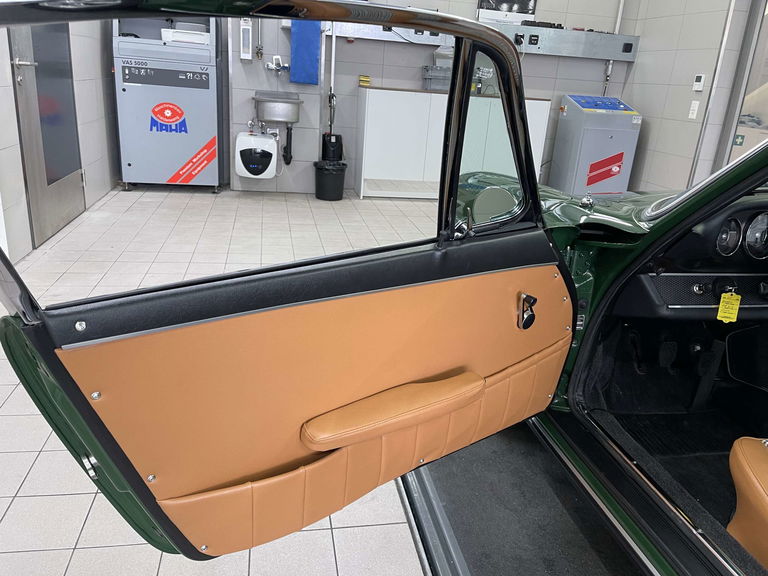 Porsche 911 S (F-Modell)