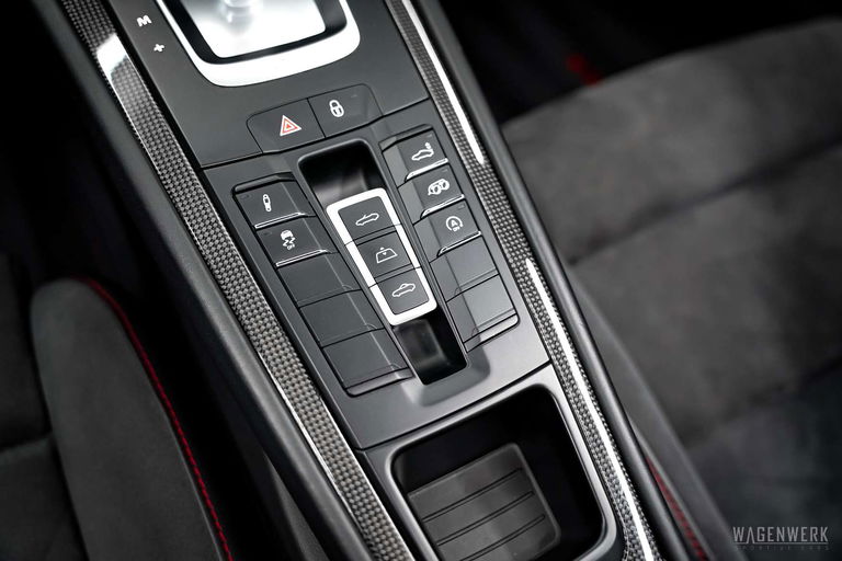 Porsche 991.2 Carrera GTS