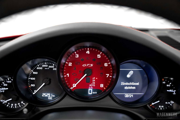 Porsche 991.2 Carrera GTS