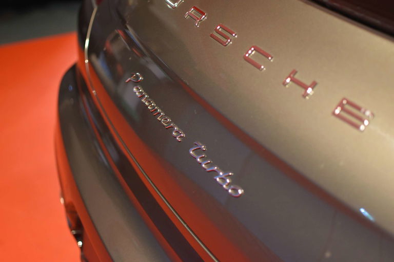 Porsche Panamera Turbo