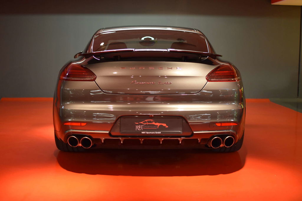 Porsche Panamera Turbo