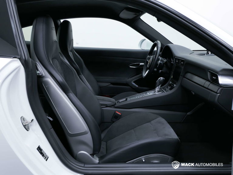 Porsche 991.2 Carrera GTS