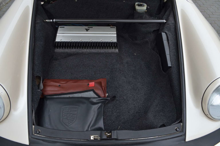 Porsche 911 Carrera 3.2 WTL