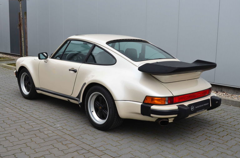 Porsche 911 Carrera 3.2 WTL