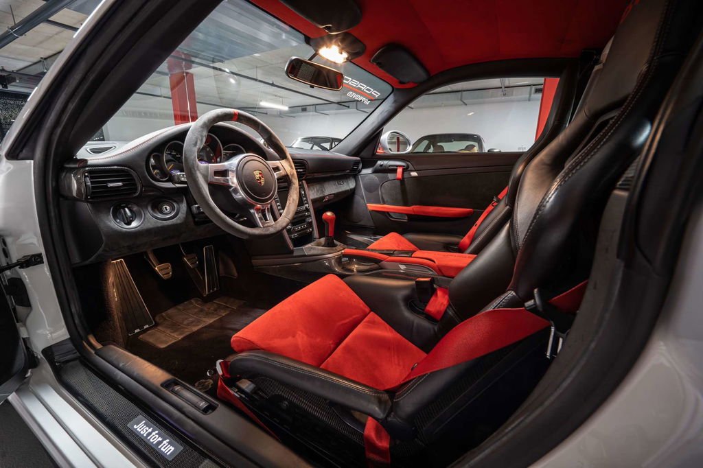 Porsche 997 GT3 RS 4.0