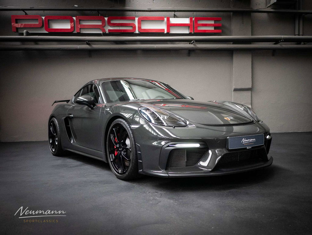 Porsche 718 Cayman GT4