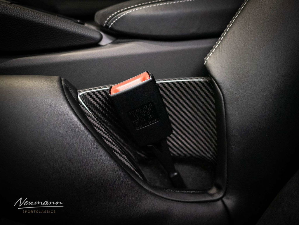 Porsche 718 Cayman GT4