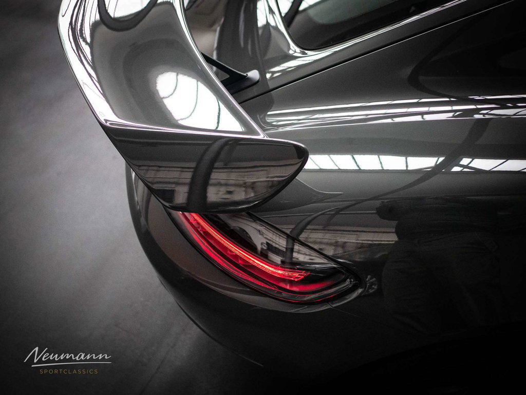 Porsche 718 Cayman GT4
