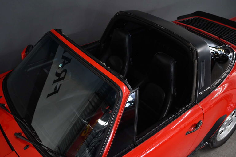 Porsche 911 Carrera 3.2 (US)