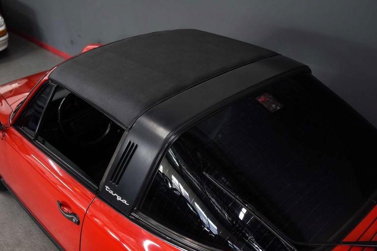 Porsche 911 Carrera 3.2 (US)