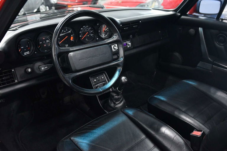 Porsche 911 Carrera 3.2 (US)