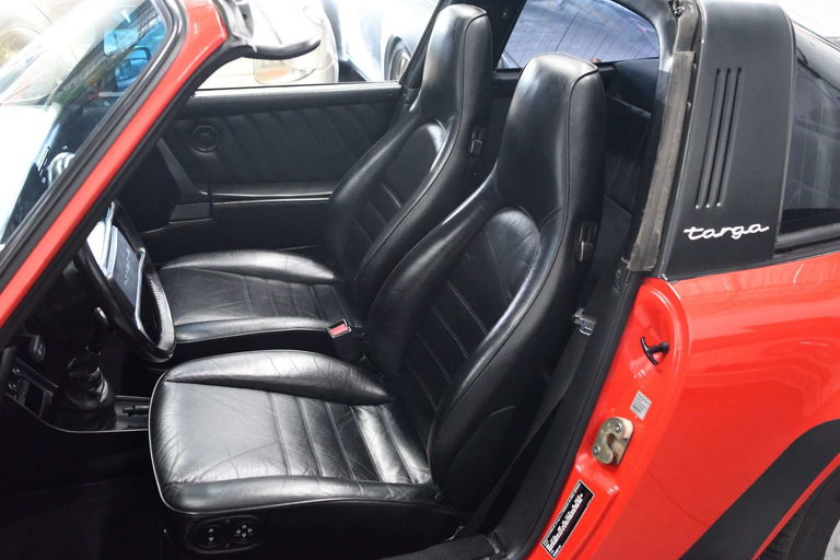 Porsche 911 Carrera 3.2 (US)