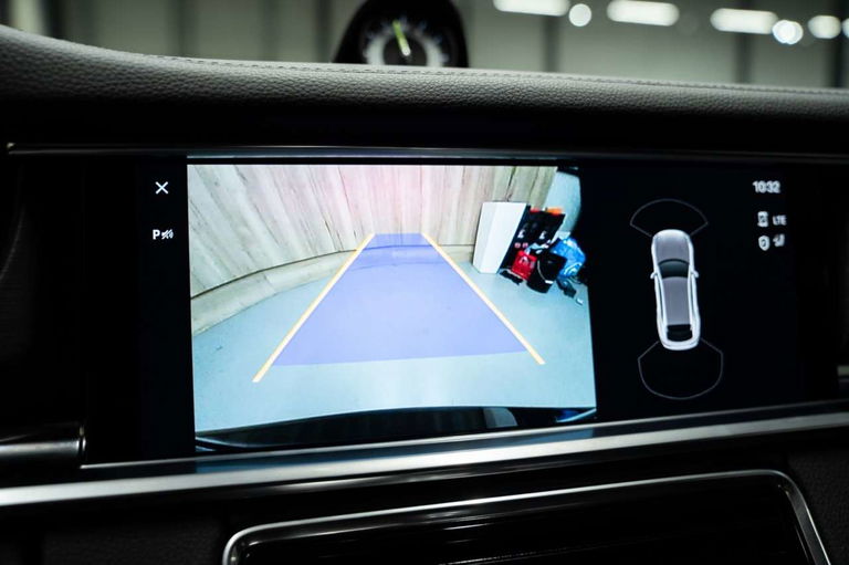 Porsche Panamera 4 E-Hybrid