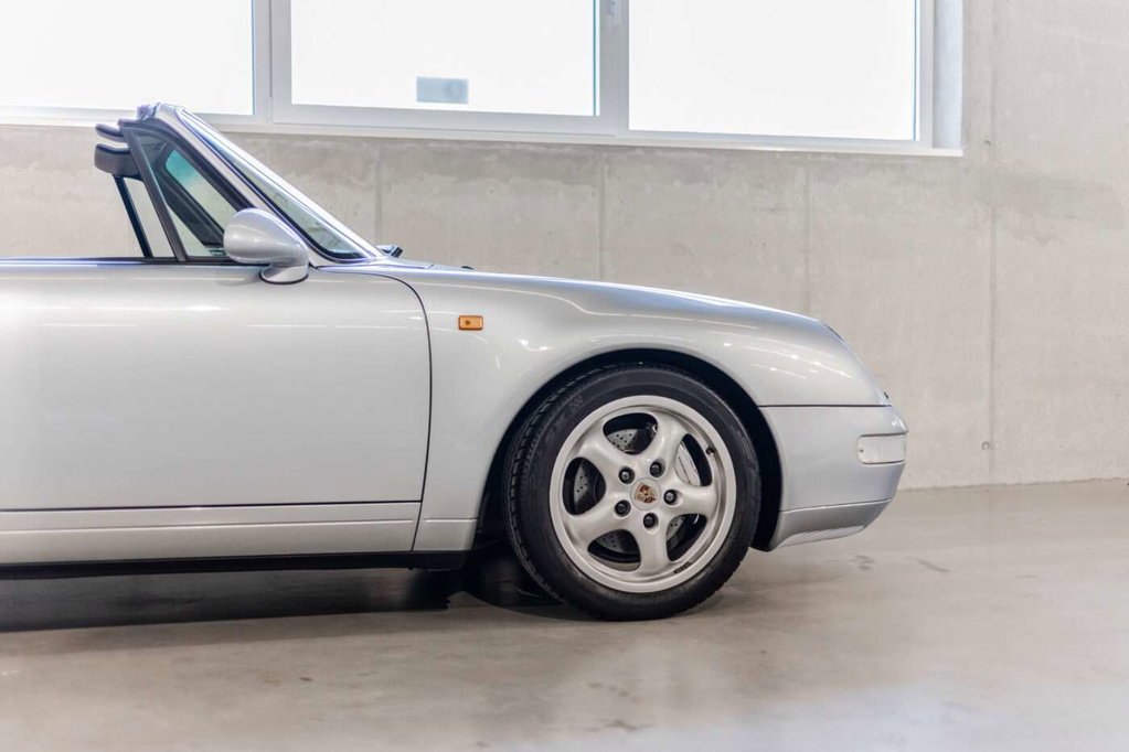 Porsche 993 Carrera 4