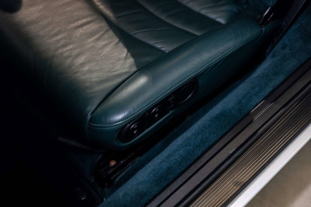 Porsche 993 Carrera 4