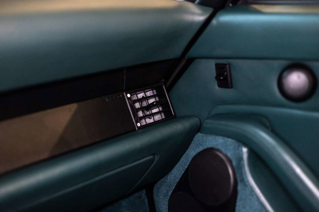 Porsche 993 Carrera 4