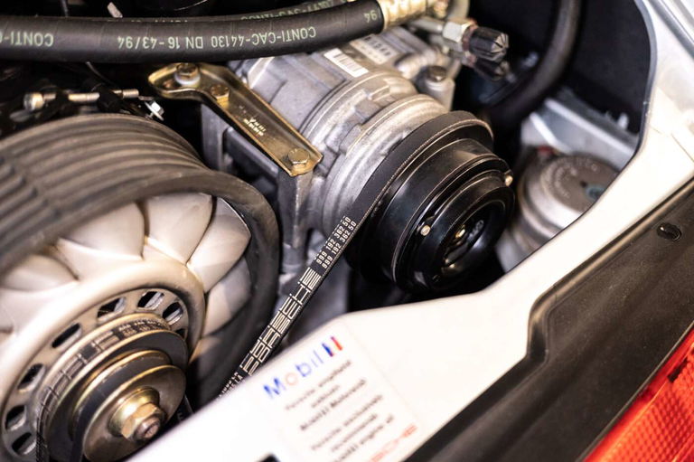 Porsche 993 Carrera 4