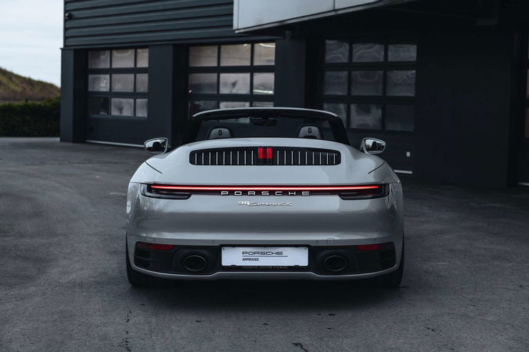 Porsche 992 Carrera 4S