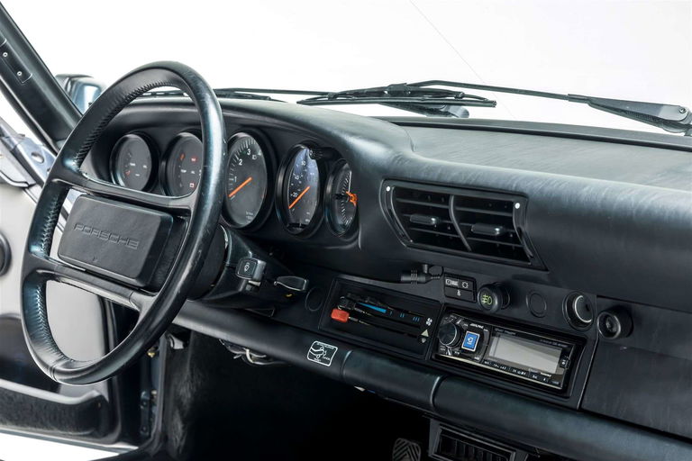 Porsche 911 Carrera 3.2 (US)