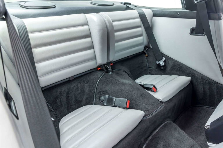 Porsche 911 Carrera 3.2 (US)