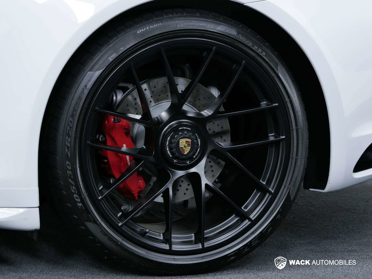 Porsche 991.2 Carrera GTS