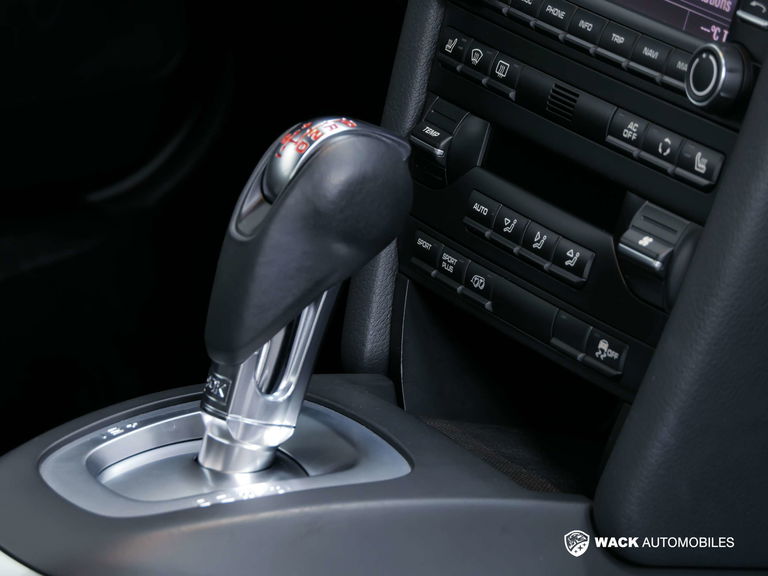 Porsche 987 Cayman R