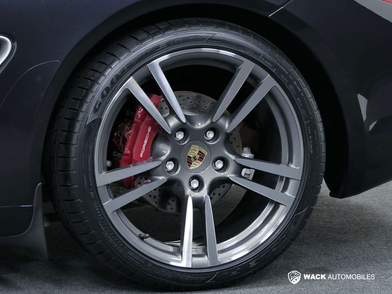 Porsche 987 Cayman R