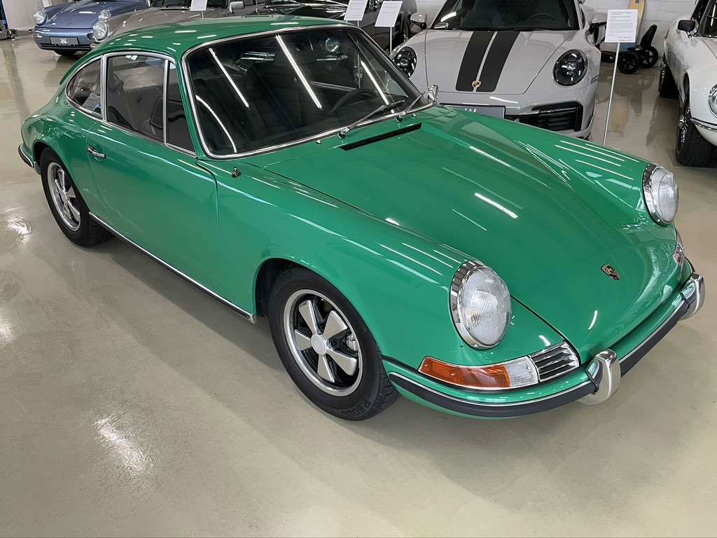 Porsche 911 T