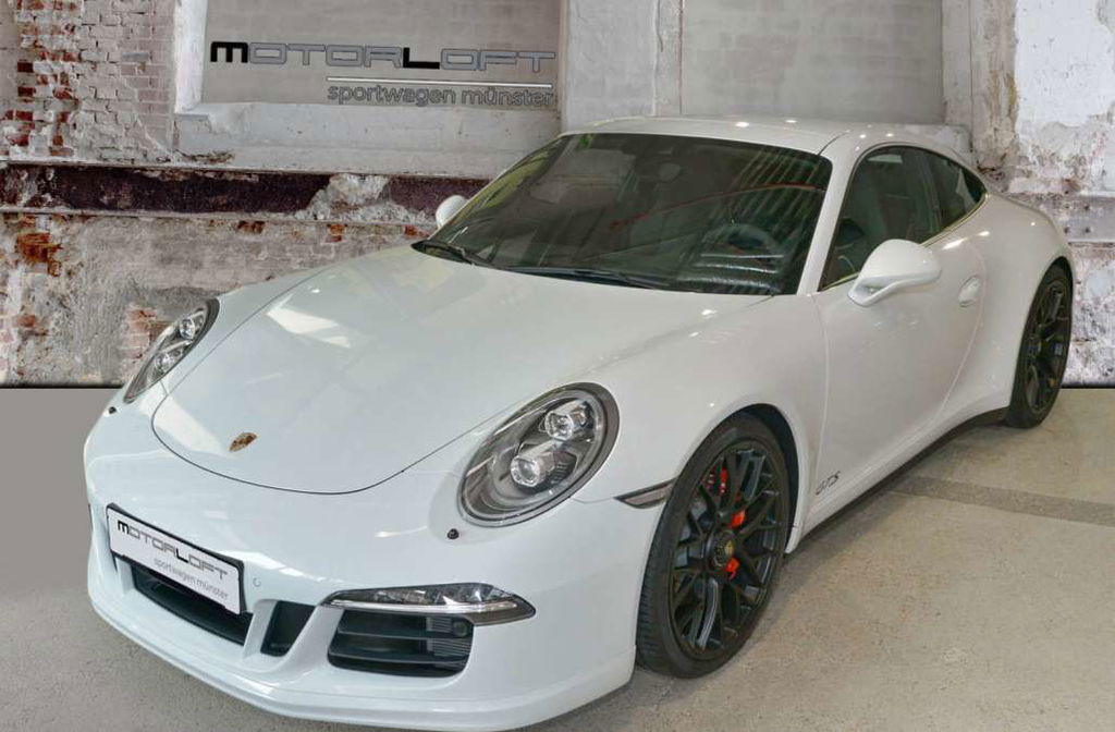 Porsche 991 Carrera GTS