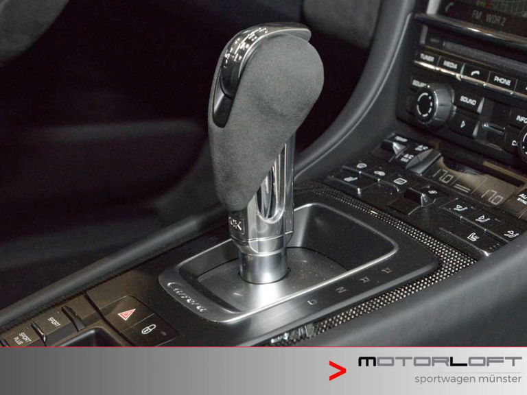 Porsche 991 Carrera GTS