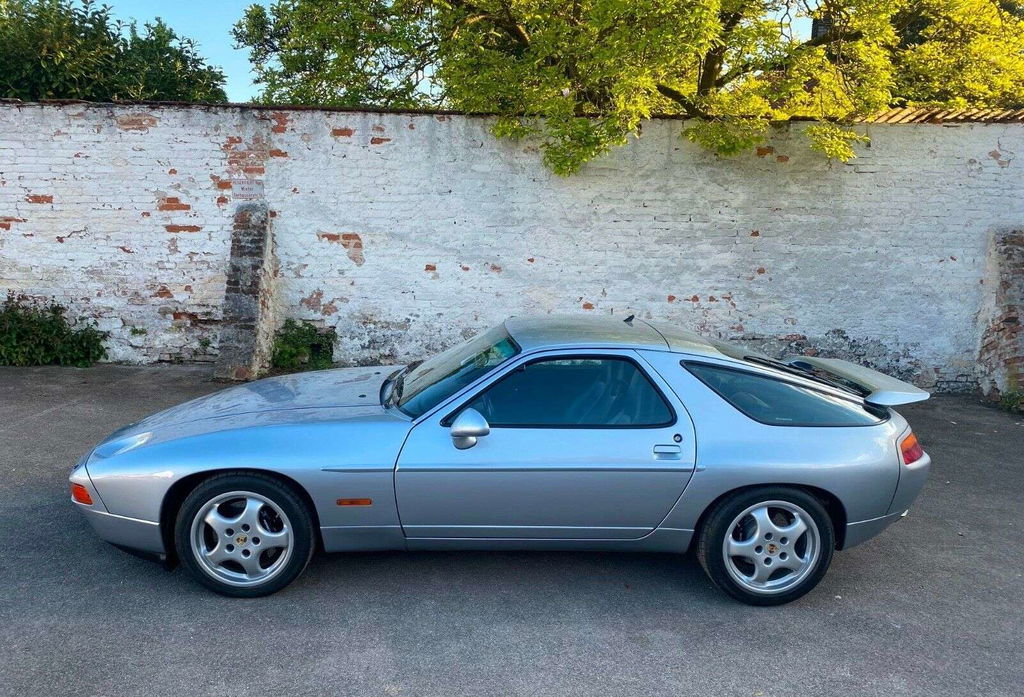 Porsche 928 GTS