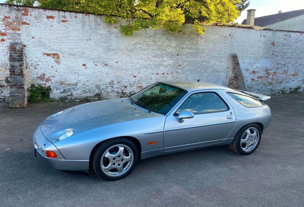Porsche 928 GTS