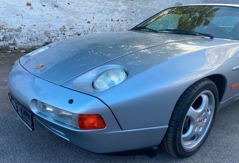 Porsche 928 GTS