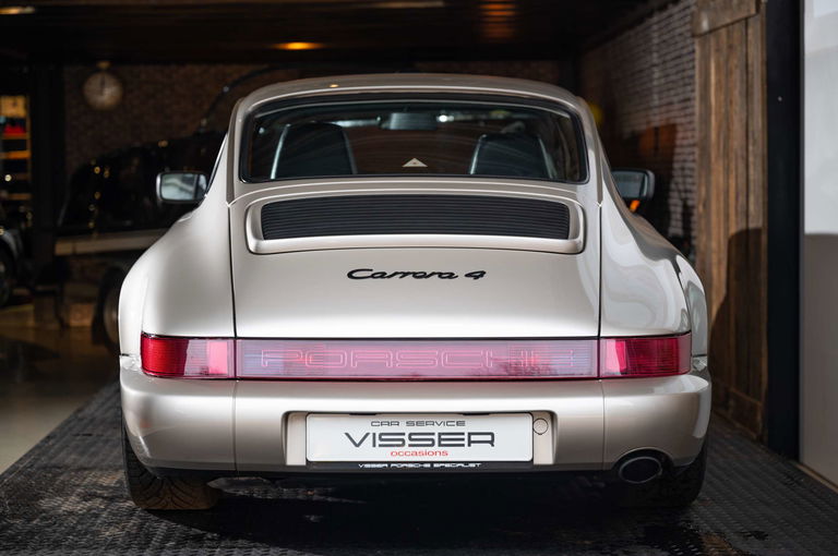 Porsche 964 Carrera 4