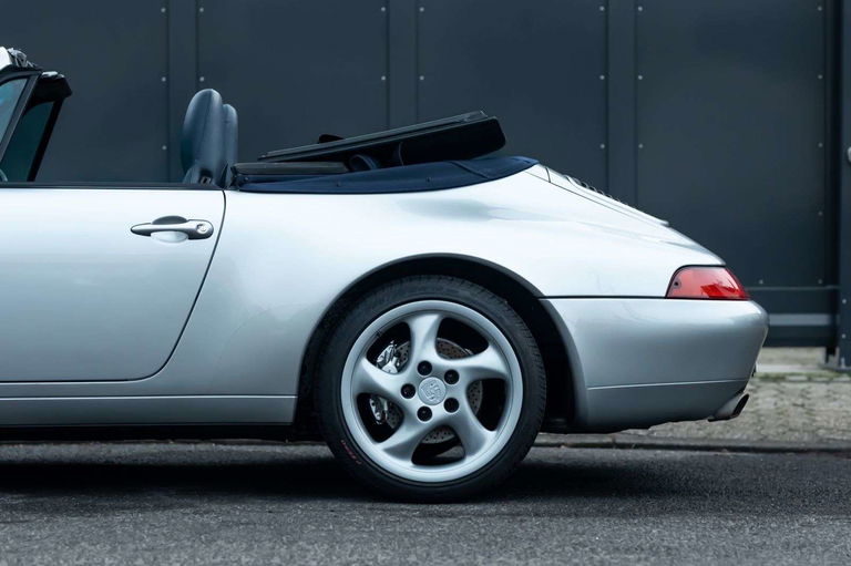 Porsche 993 Carrera 4