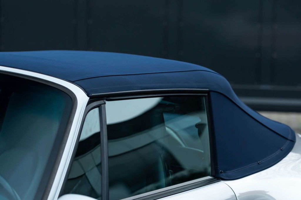 Porsche 993 Carrera 4