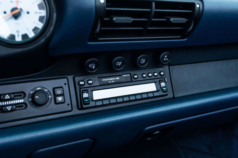 Porsche 993 Carrera 4