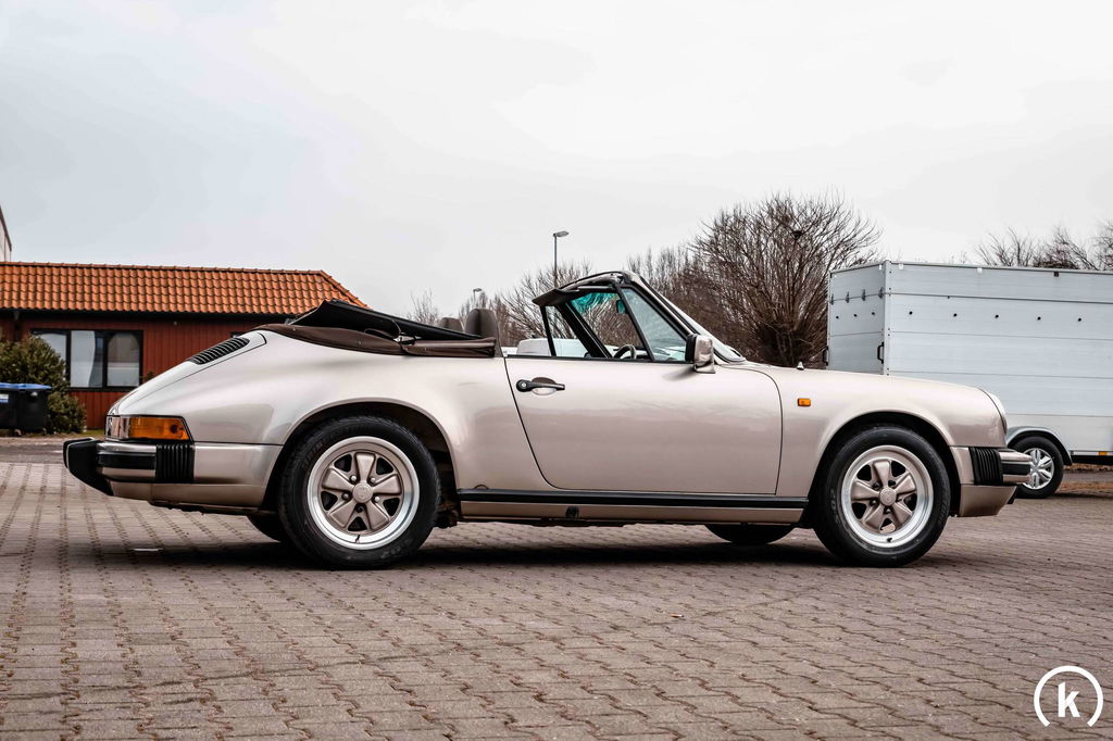 Porsche 911 Carrera 3.2