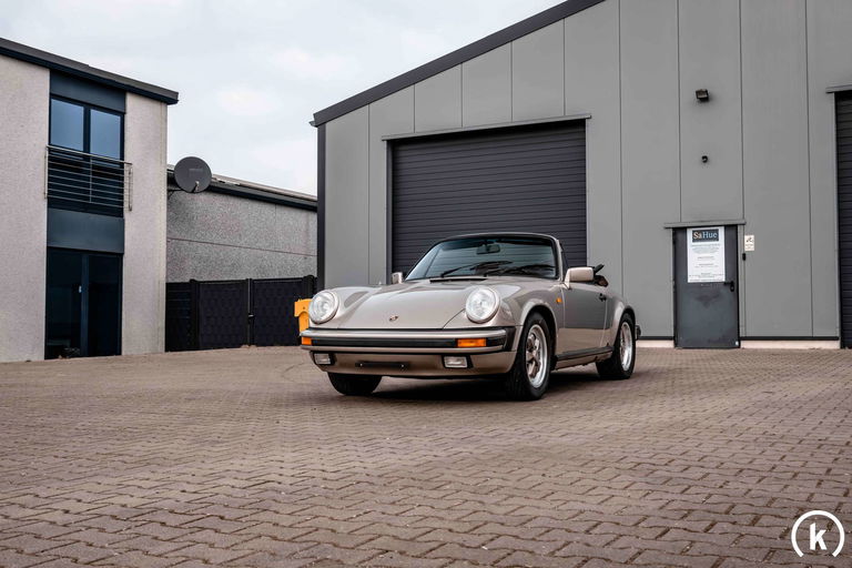 Porsche 911 Carrera 3.2