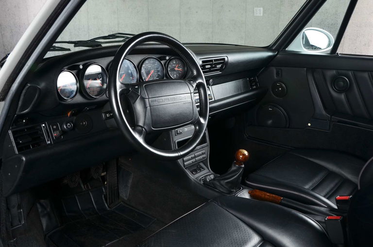 Porsche 964 Carrera 4