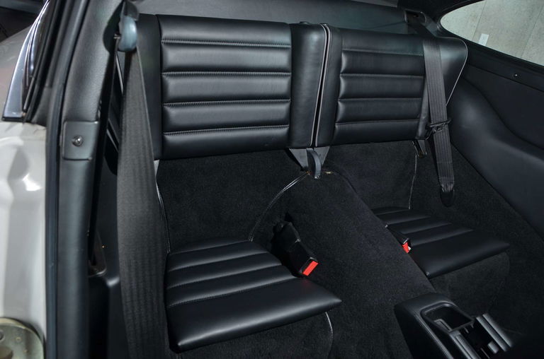 Porsche 964 Carrera 4