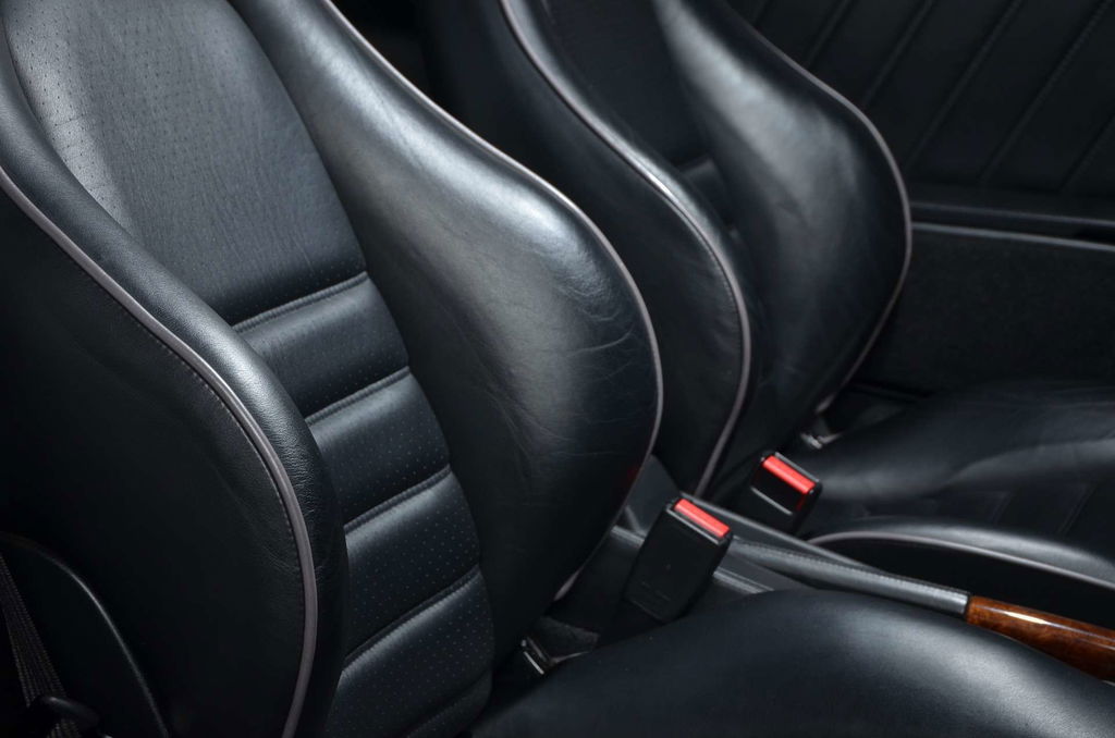 Porsche 964 Carrera 4