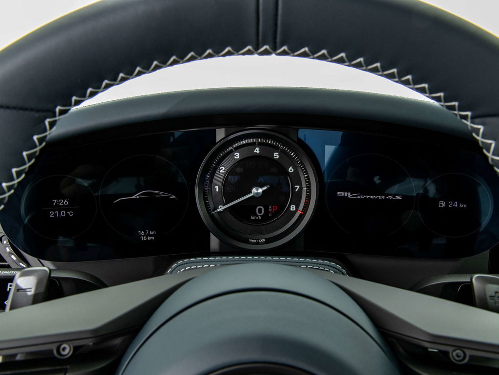 Porsche 992 Carrera 4S