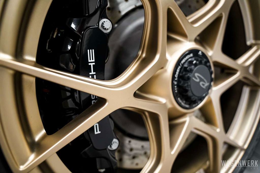 Porsche 718 Cayman GT4 RS