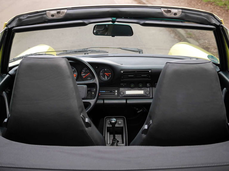 Porsche 911 Carrera 3.2