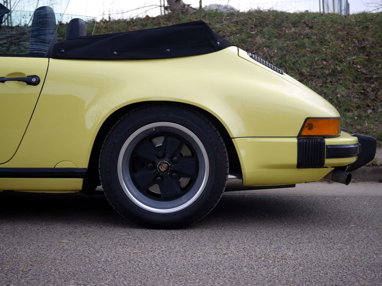 Porsche 911 Carrera 3.2