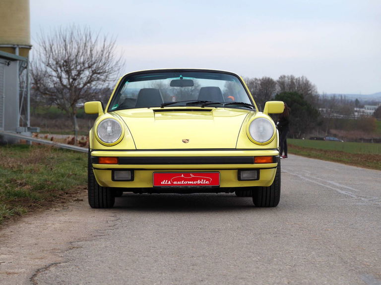 Porsche 911 Carrera 3.2