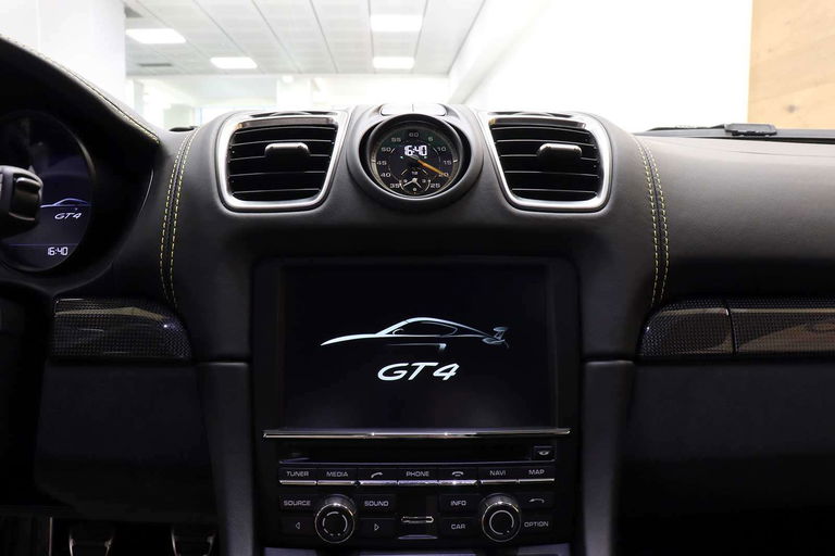 Porsche 981 Cayman GT4