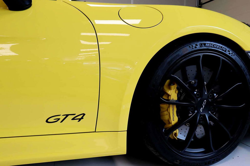 Porsche 981 Cayman GT4